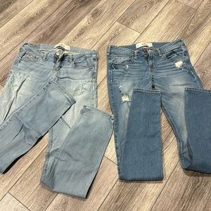 Hollister low rise skinny jeans. Size 3 long.